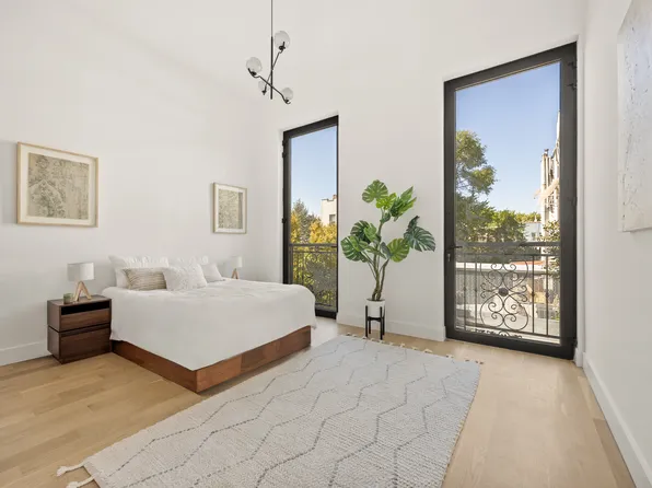 24 Belvedere Street image 18 of 27