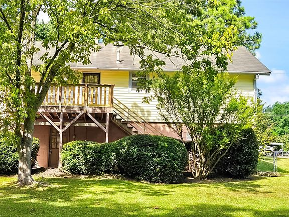 4th image of 6820 Spring Valley Dr