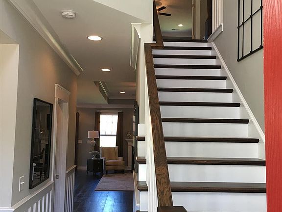 4th image of 100 Quail Creek Dr #33