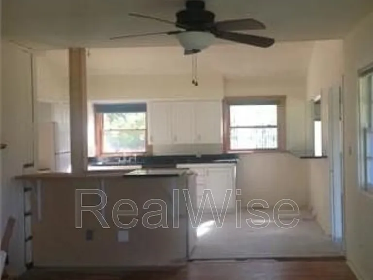 6750 Highway 66 — Photo 10