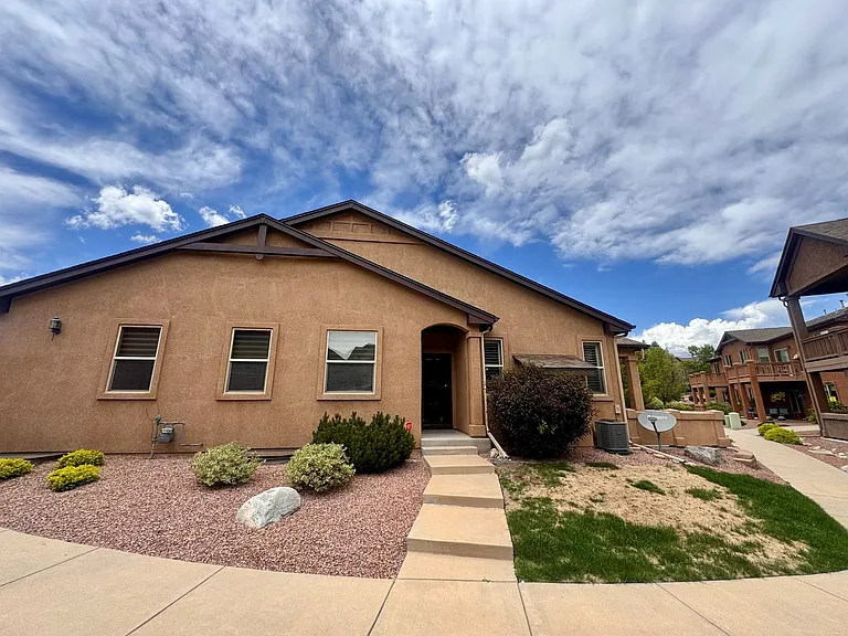 8475 Glen Carriage Grv — Photo 3