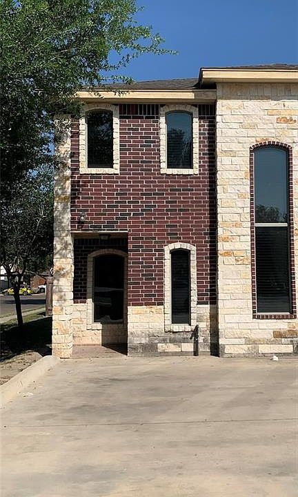 1st image of 301 S 49th St APT 1