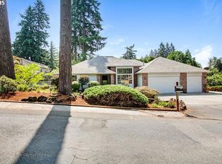 3050 SE Laurelwood Dr, Milwaukie, OR 97267