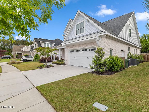 3rd image of 4519 Auriana Way