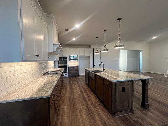 4th image of 75 Rolling Hill Dr