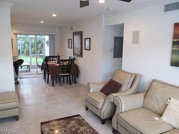 5th image of 861 Courtington Ln #2
