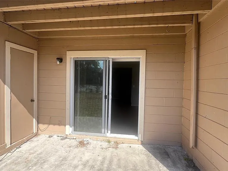 202 Watts Ln #D — Photo 16