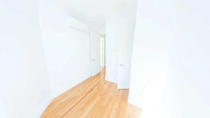 Rented by EXR | media 37