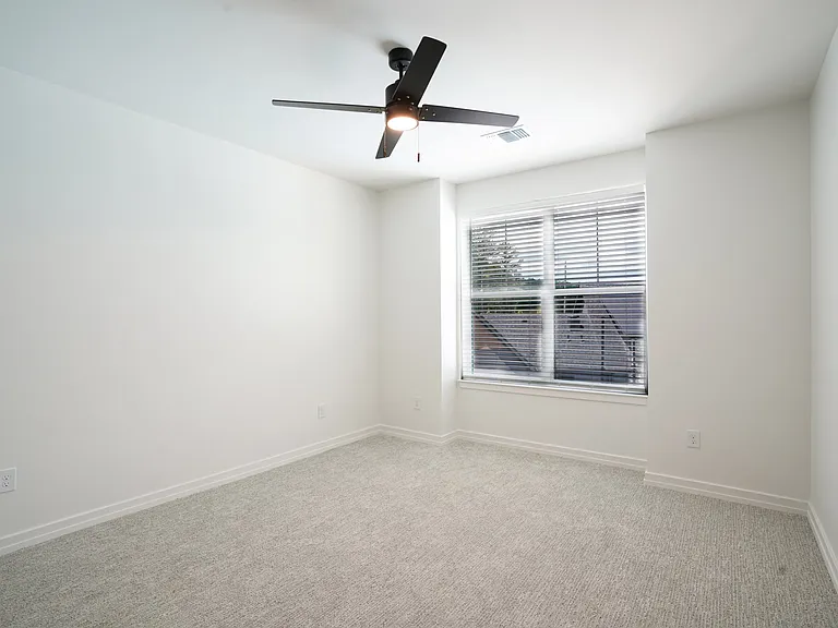 The Pullman Luxury Apartments — Photo 69