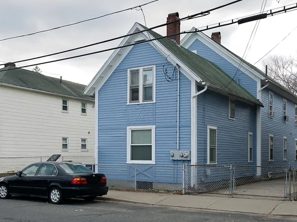 75 Crystal St, Southbridge, MA 01550