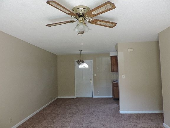 2nd image of 207 Jim Thorpe Dr