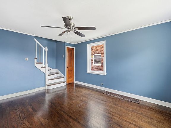 4th image of 10619 S Avenue C