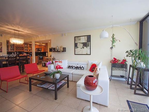 4th image of 780 NE 69th St APT 507