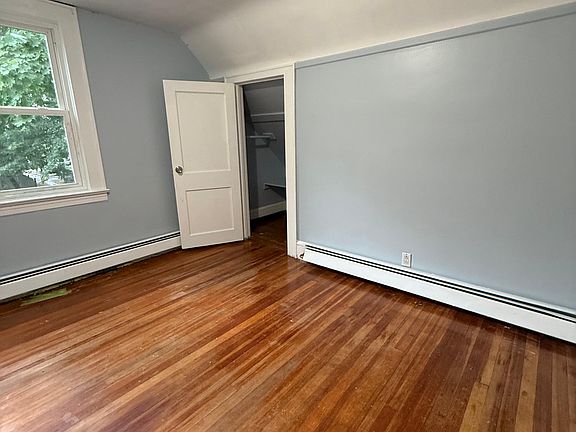 2nd image of 568 W 7th Ave