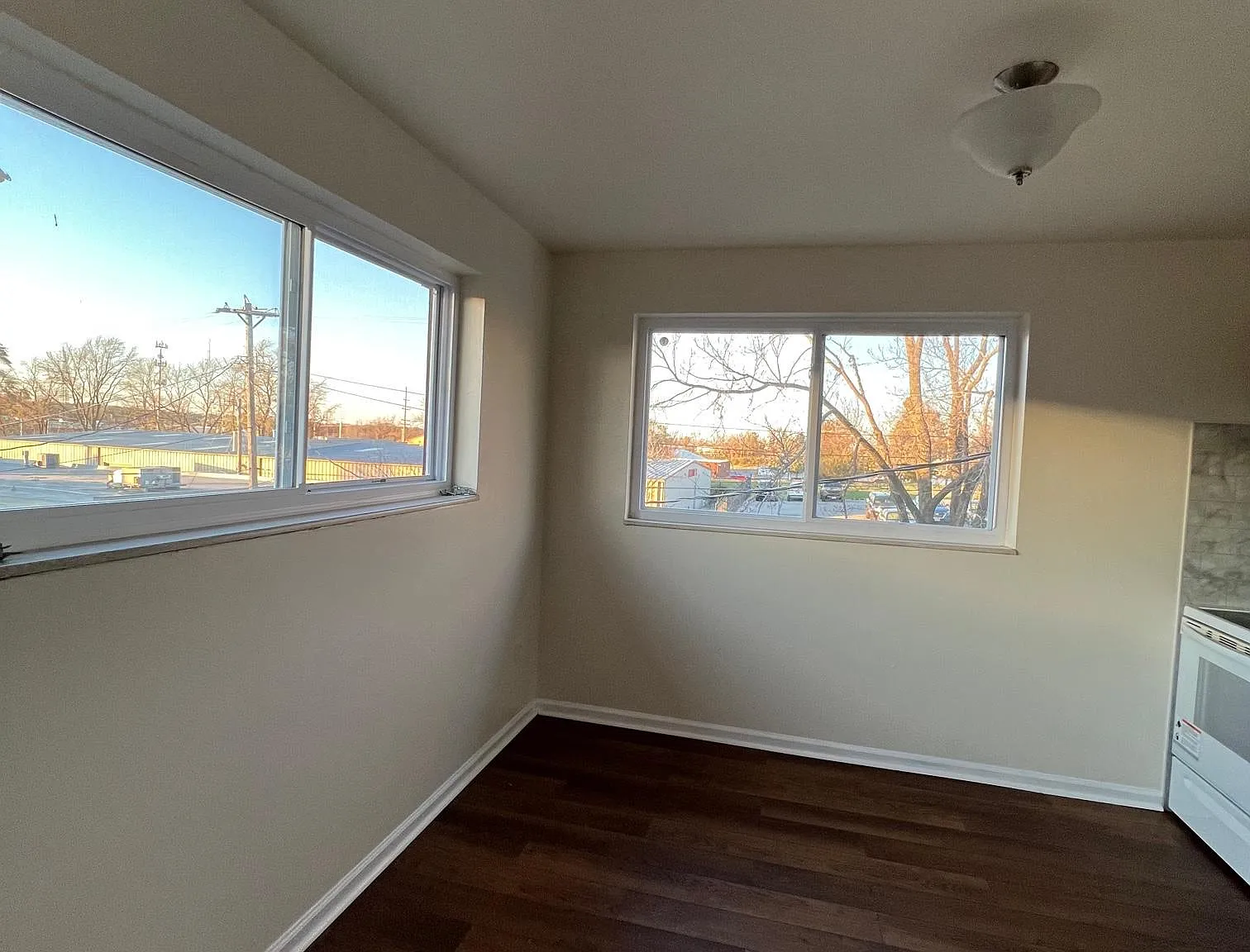 3 bed, 1200 sqft, $1,500 — Photo 4
