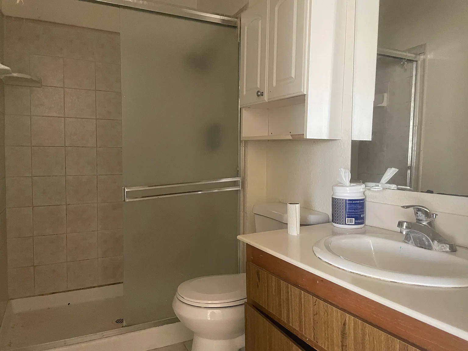 3 bed, 1024 sqft, $1,560 — Photo 3
