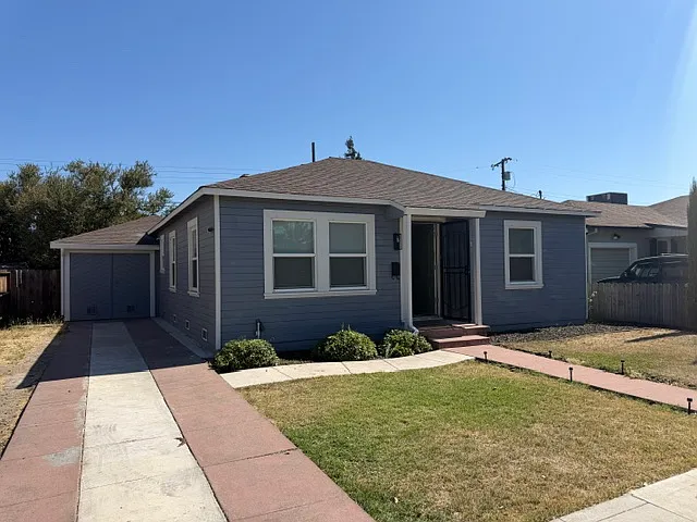 34 E Alpine Ave — Photo 2