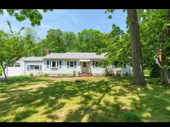 31 N Forest Cir, West Haven, CT 06516