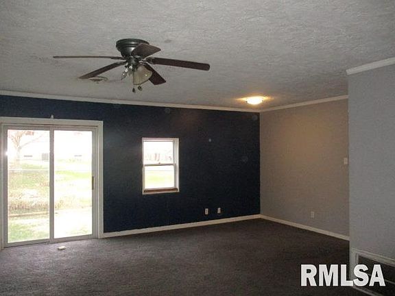 3rd image of 3228 N Gale Ave