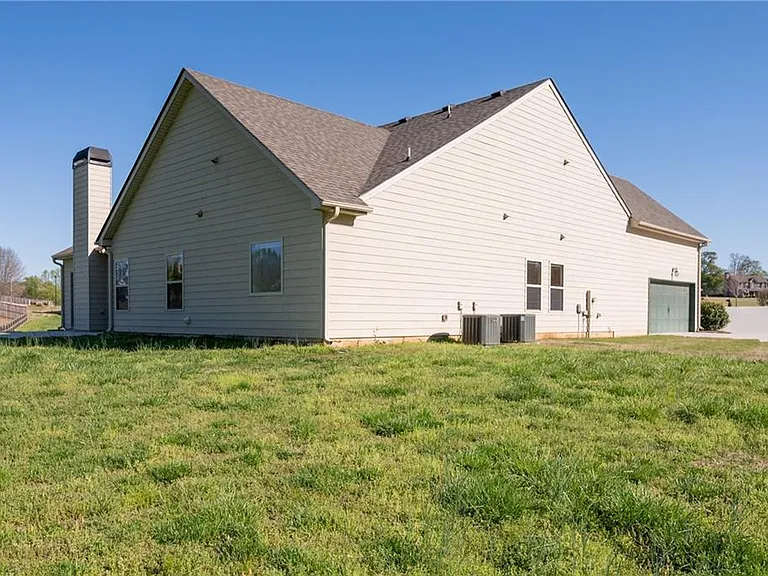 540 Brookside Ln — Photo 31