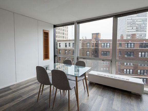 5th image of 2402 N Lakeview Ave #614-615