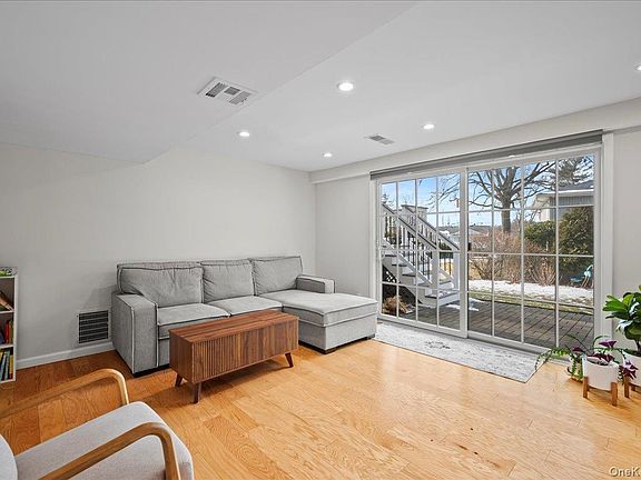 3rd image of 1079 Weaver Street