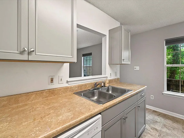 3001 Oak Park Ct #A — Photo 17