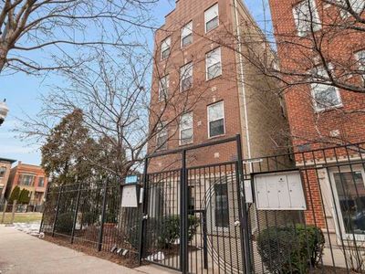 2448 W Harrison St APT 1, Chicago, IL, 60612