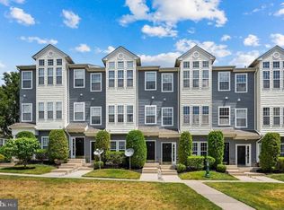 9 River Ln, Delanco, NJ 08075