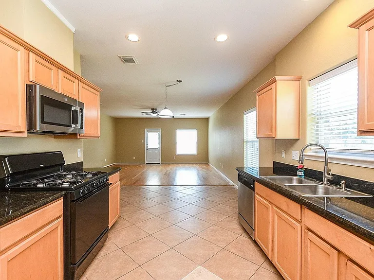 402 New Hope Ln — Photo 13