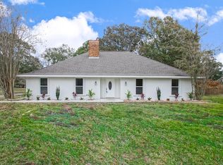 25696 Plantation Ave, Denham Springs, LA 70726
