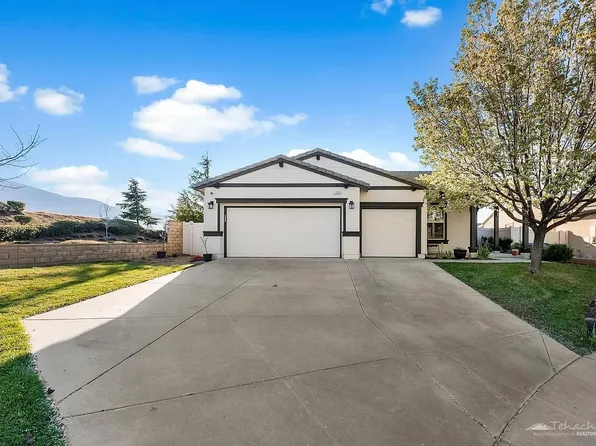 1332 Cellini Ct, Tehachapi, CA 93561