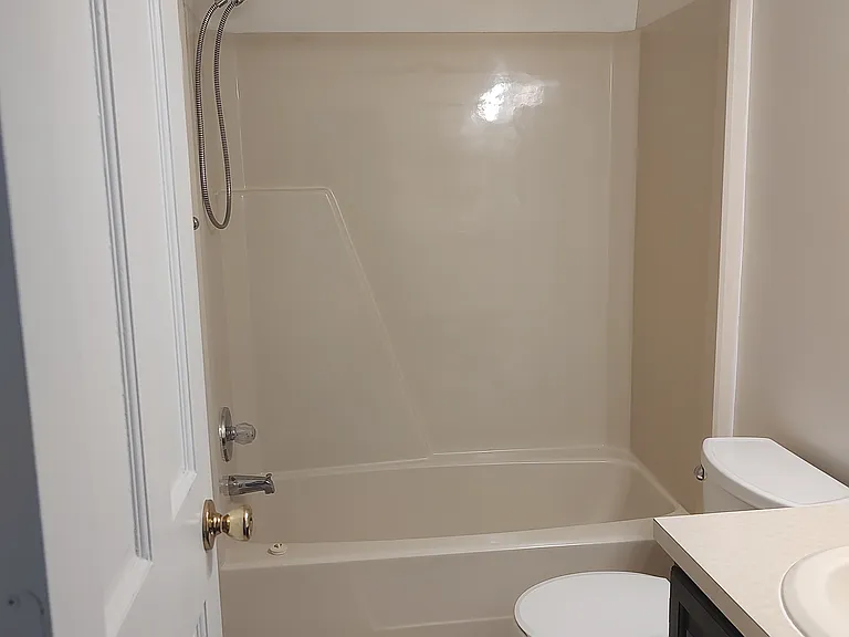 421 Currituck Dr — Photo 28