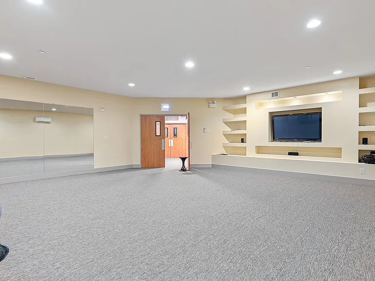 Bentley House — Photo 6