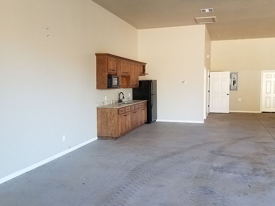 2nd image of 7042 Highwater Cir Ste D