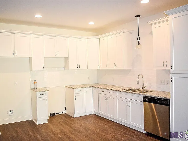 1234 Olde Oaks Dr — Photo 3