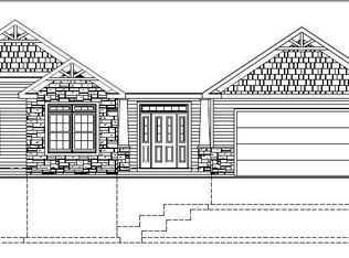 8040 Forest Ridge Ln, Lysander, NY 13027