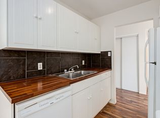 608 2nd St W #205, Brooks, AB T1R1A8