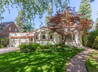 1207 E Overbluff Rd, Spokane, WA 99203