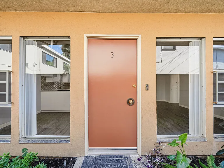 115 Redondo Ave #3 — Photo 25