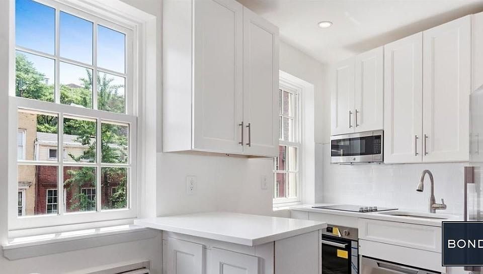 1st image of 750 Greenwich St APT 2N