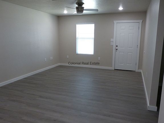 3rd image of 3409 Gidding St #H