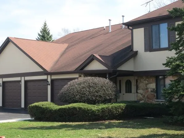 1518 Harbour Ct #A2, Schaumburg, IL 60193