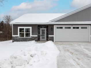 7615 Cole Ln, Midland, MI 48642