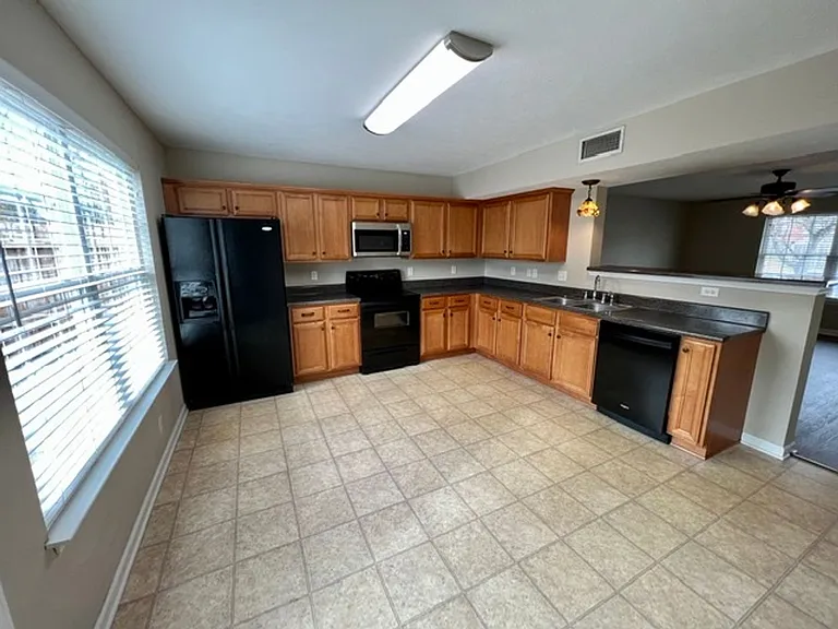 417 Shoshone Pl — Photo 6