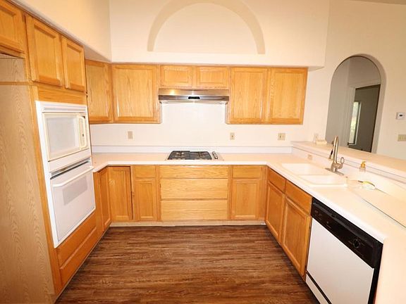 3rd image of 12421 N Wayfarer Way