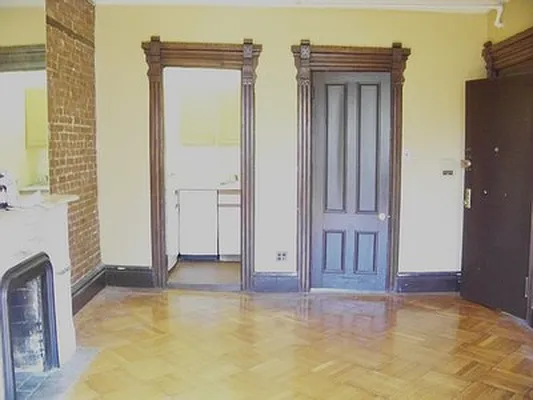 Rented by Urban View Realty | media 74