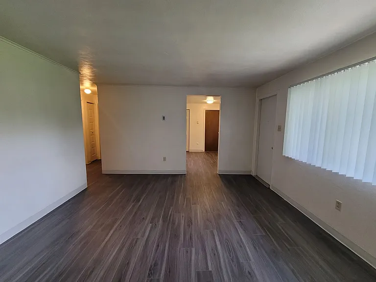 128 S 2nd St — Photo 30