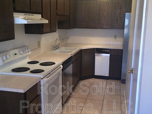 4th image of 3061 Reed Ave APT 2
