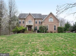 12019 Bennett Rd, Herndon, VA 20171